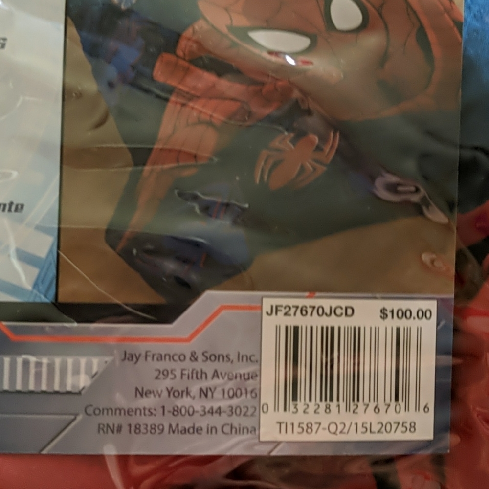 Spider-Man comforter - Picture 3 of 4
